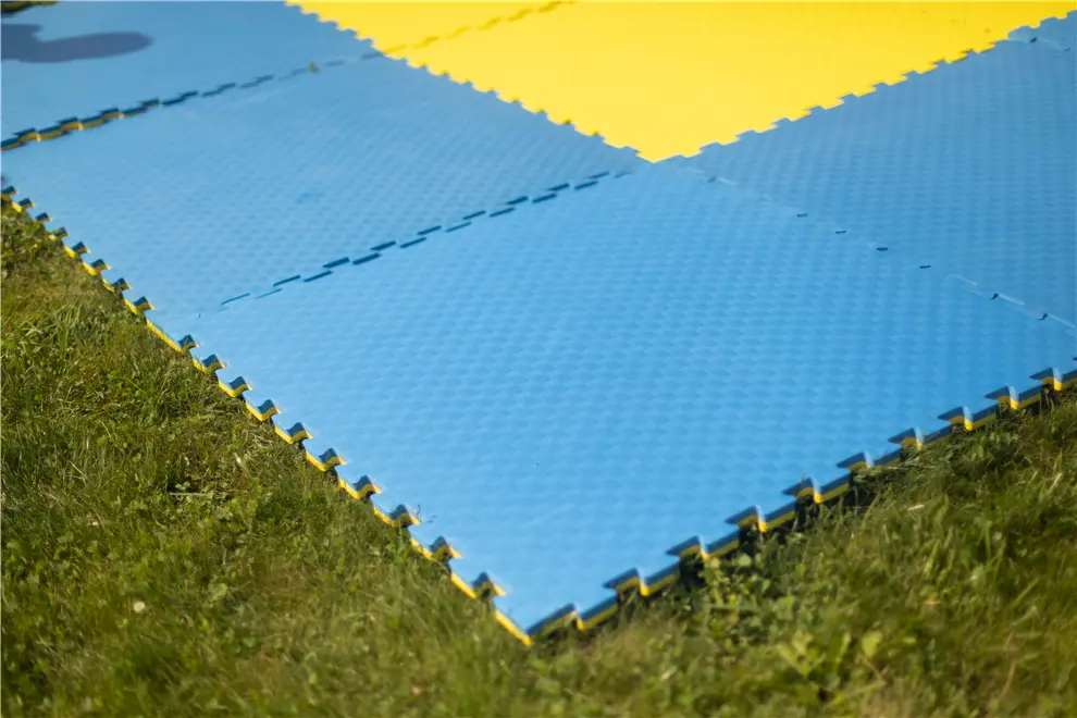 Outdoor & Swimming Pool (3)
